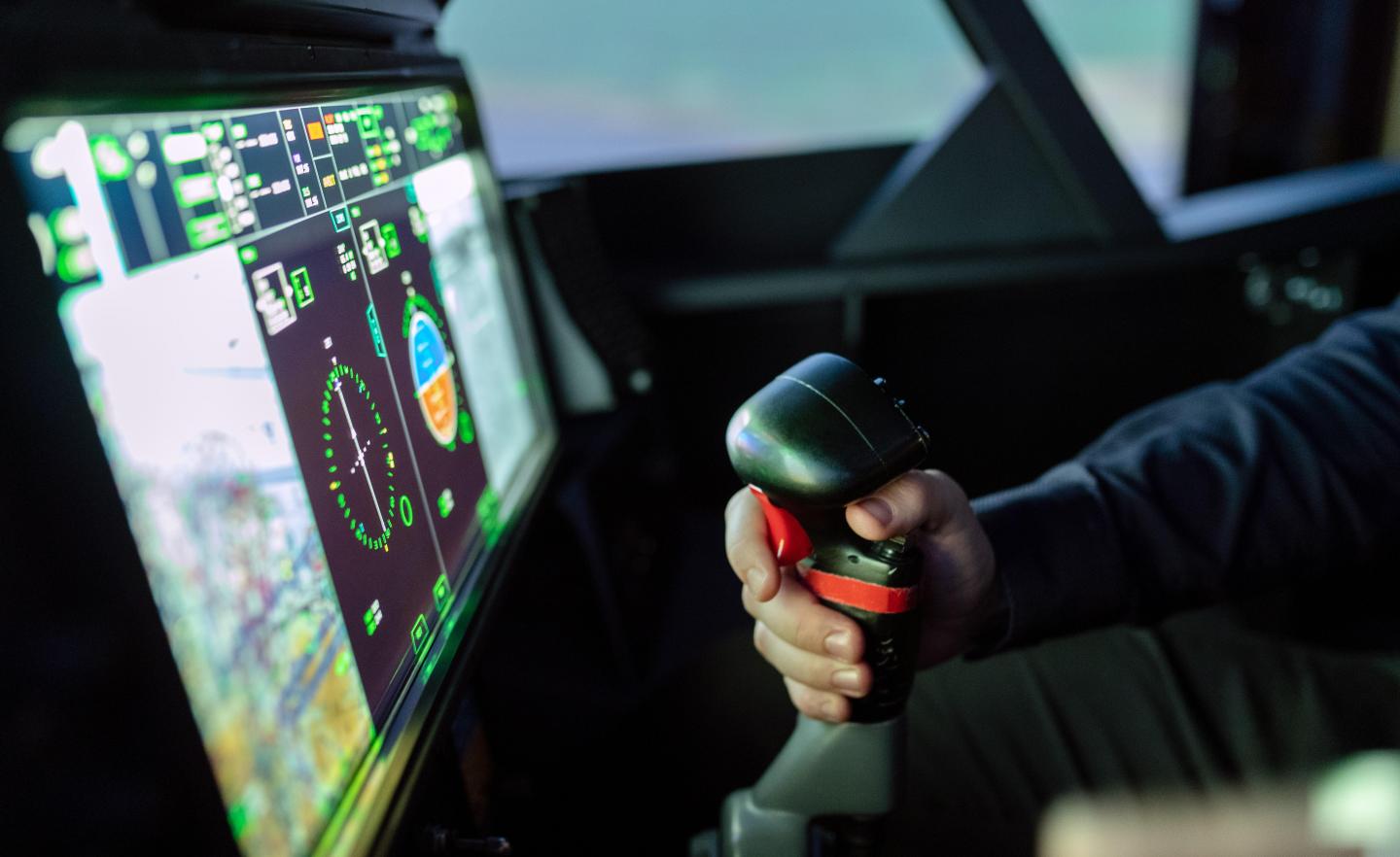 Spectral element solvers for the direct numerical simulations of reactive flows in laboratory-scale complex geometries